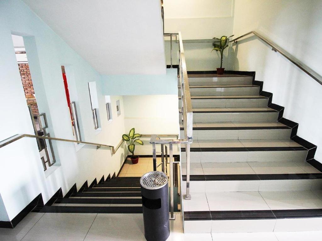 Amaliun Hotel Medan Extérieur photo