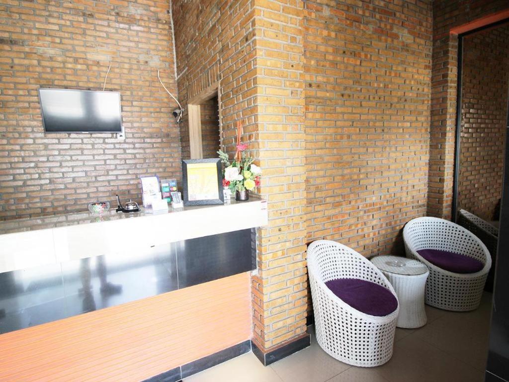 Amaliun Hotel Medan Extérieur photo