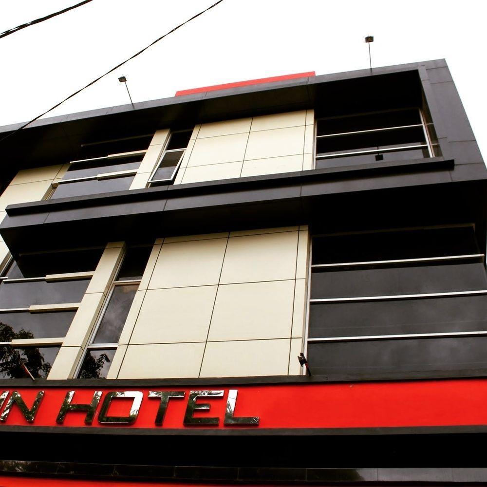Amaliun Hotel Medan Extérieur photo