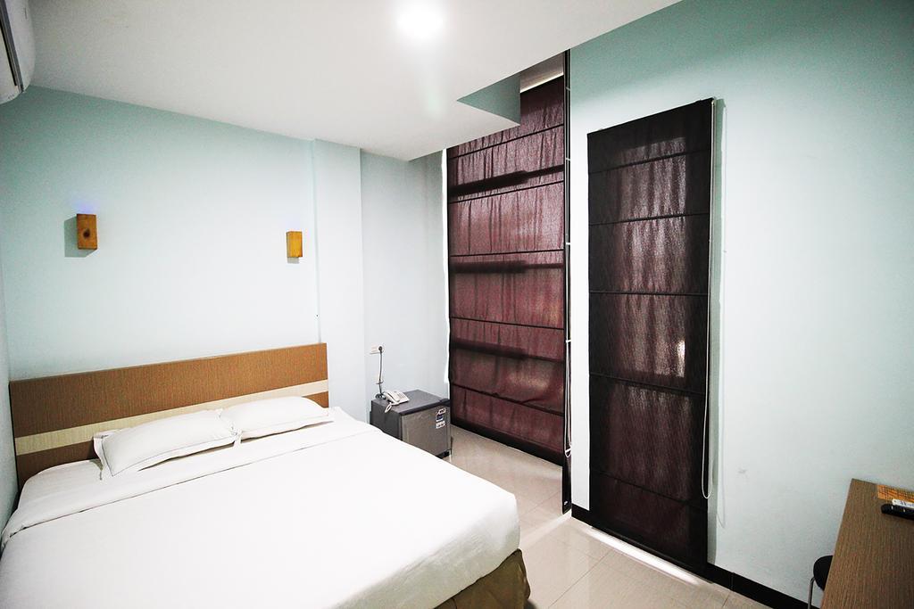 Amaliun Hotel Medan Extérieur photo