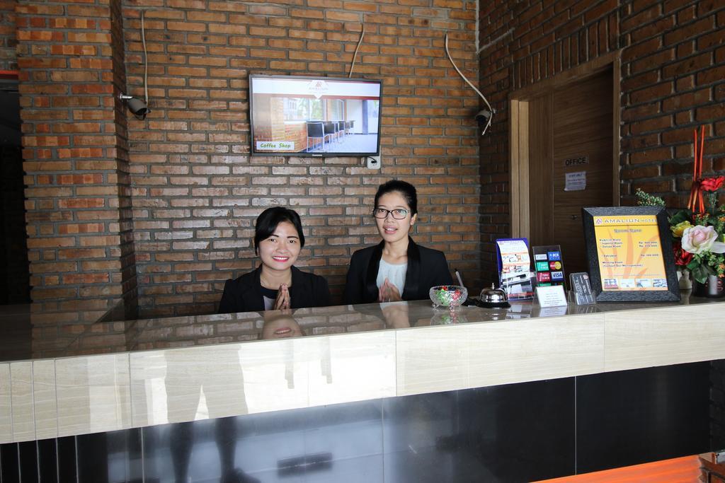 Amaliun Hotel Medan Extérieur photo