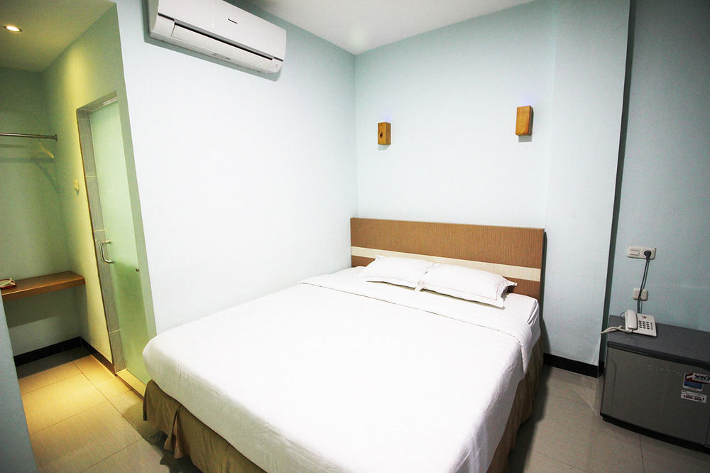 Amaliun Hotel Medan Extérieur photo